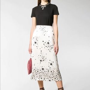 MIU MIU
Pearl-embellished Bow T-shirt In Black